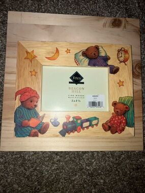 Fetco Wooden Teddy Bear Picture Frame with Colorful Accents 3.5” X 5” NEW